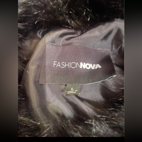 Furry black jacket - Picture 4 of 4